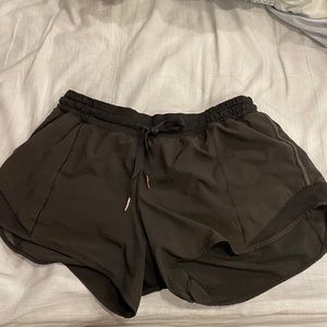 Black lululemon hotty hot shorts size 8
